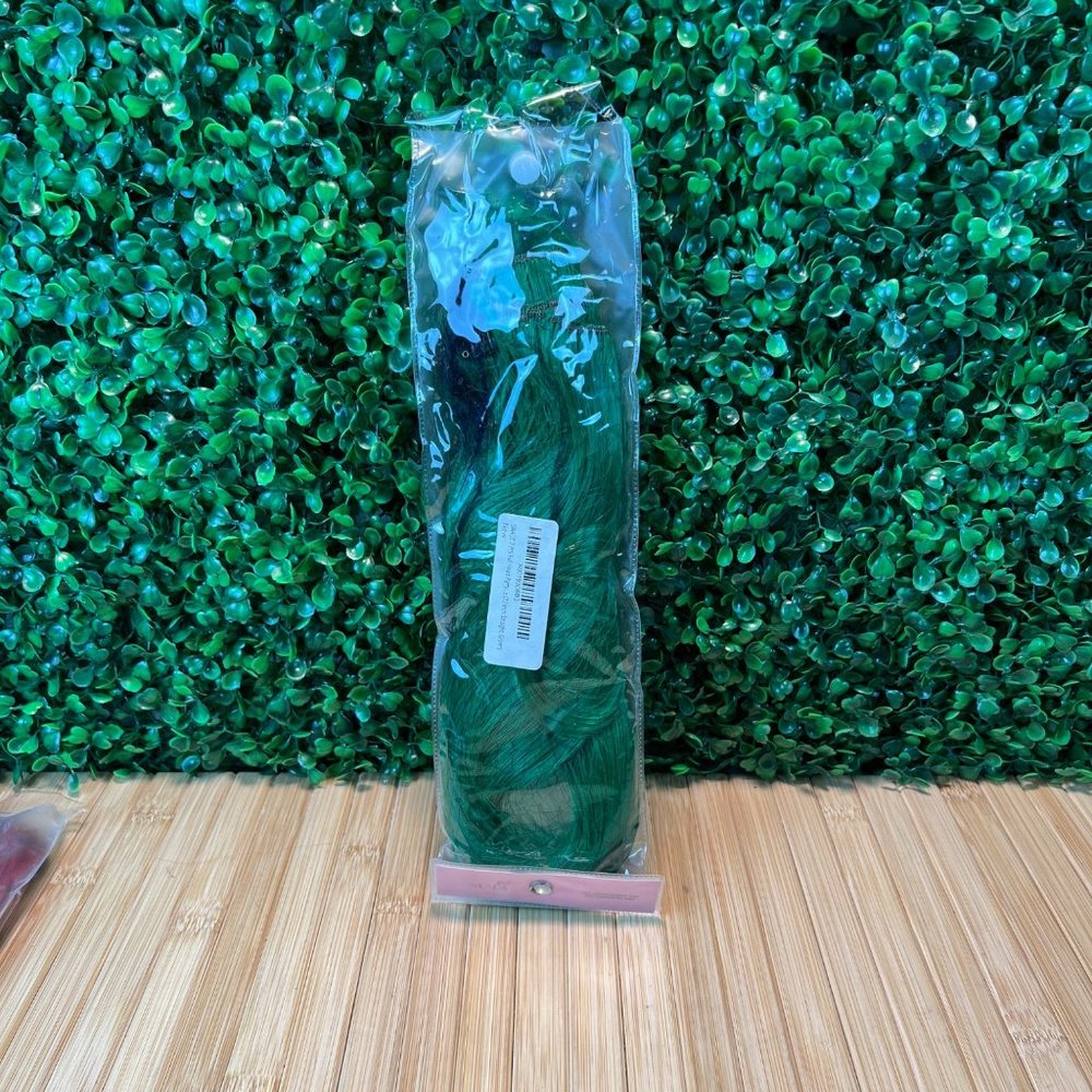 New Womens Wig 22 Inch Strait Green Womens Cosplay Wig St. Patricks Day